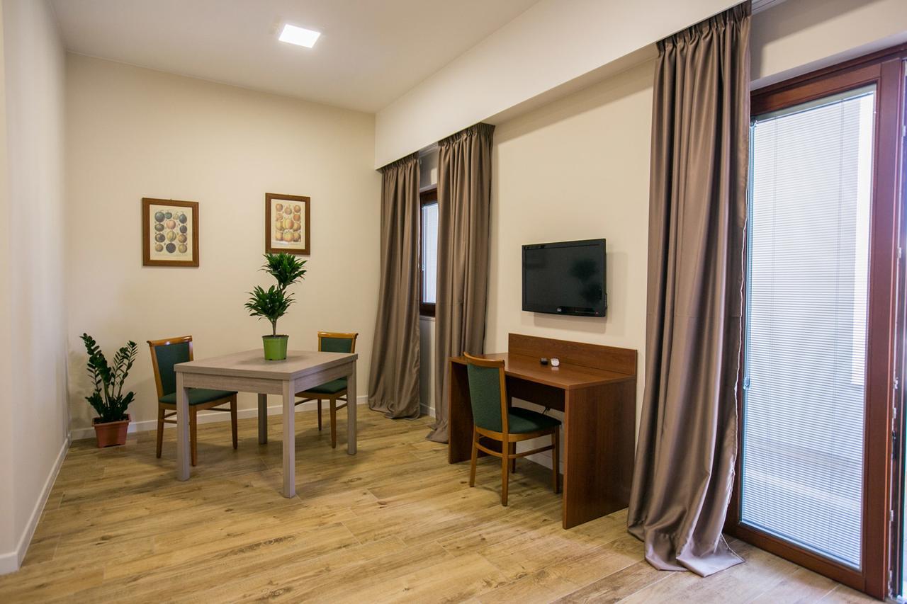 Residence Trani Zewnętrze zdjęcie